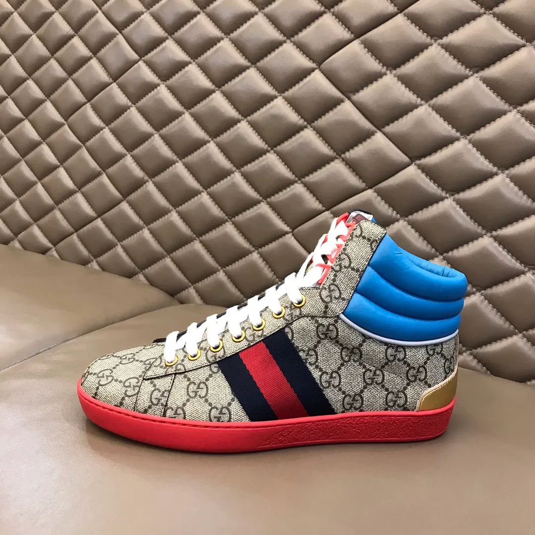 Men's shoes 💰p420 "GUCC*" Couple's style high-top boots are available on the official website. The same style. Counter quality [strong] [strong] Selected Gucci imported waterproof rubber. Gucci's symbolic original webbing. Trendy and versatile style. "Double G" logo styling midsole. Men's shoes 💰pU brand logo feet. Fine workmanship. Upper material. Men's size 38-44, women's size 35-39.